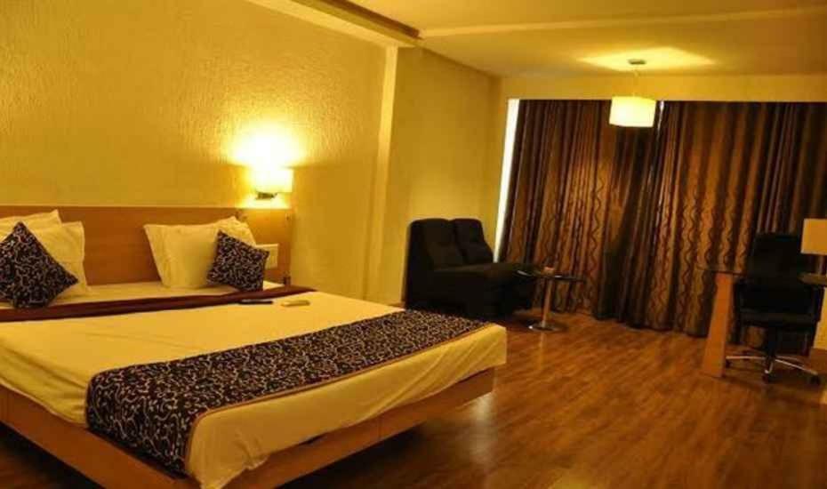 Hotel Manorama Vijayawāda Exterior foto